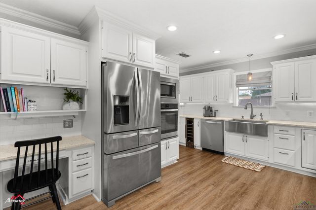 1400 Shawnee Trail, Henderson, TX 75654