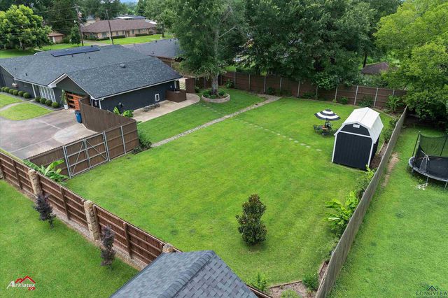 1400 Shawnee Trail, Henderson, TX 75654