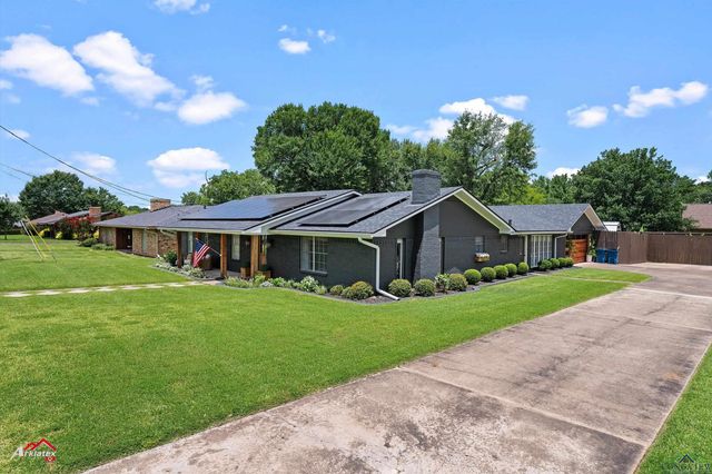1400 Shawnee Trail, Henderson, TX 75654