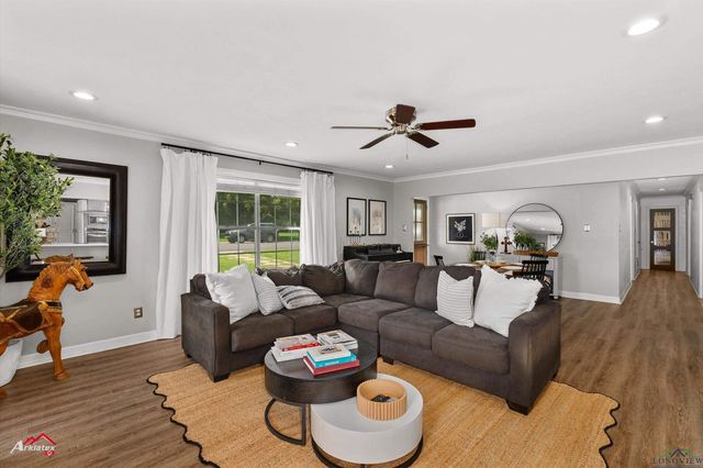 1400 Shawnee Trail, Henderson, TX 75654