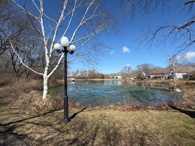 790 Regina Court 790, Woodstock, IL 60098