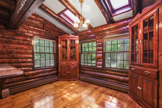 135 Pine Street, Rochester, MA 02770