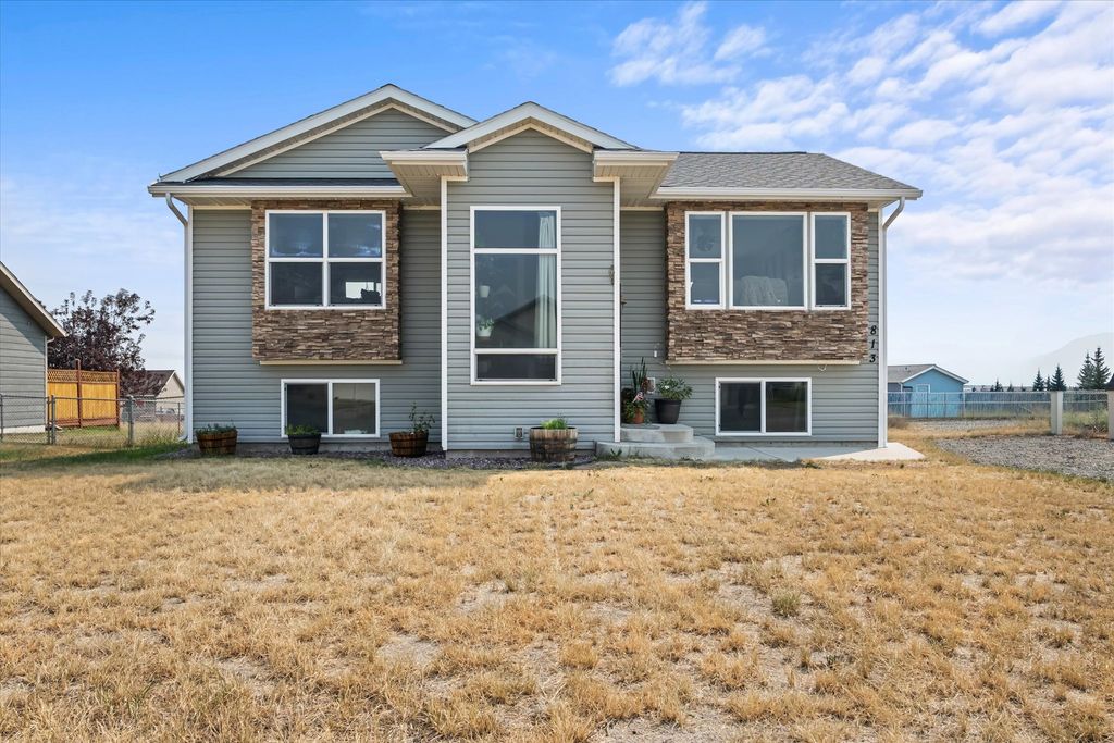 813 Guthrie Road, Helena, MT 59602 photo 2