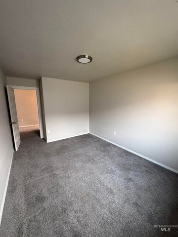 15363 Stovall Ave, Caldwell, ID 83607
