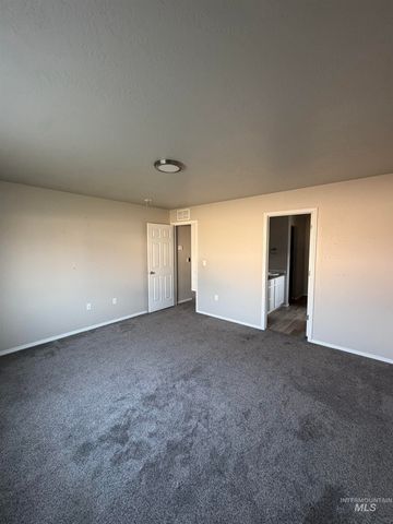 15363 Stovall Ave, Caldwell, ID 83607