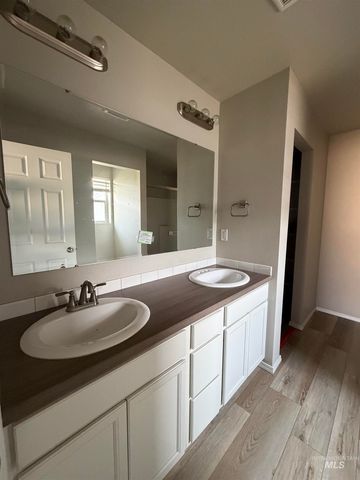 15363 Stovall Ave, Caldwell, ID 83607