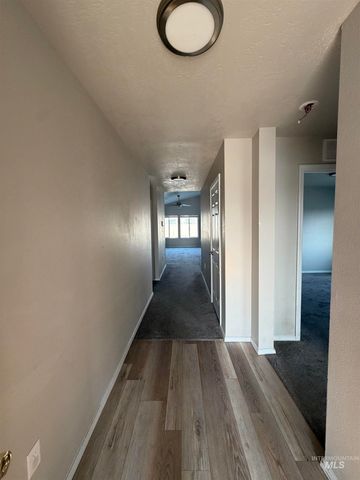 15363 Stovall Ave, Caldwell, ID 83607