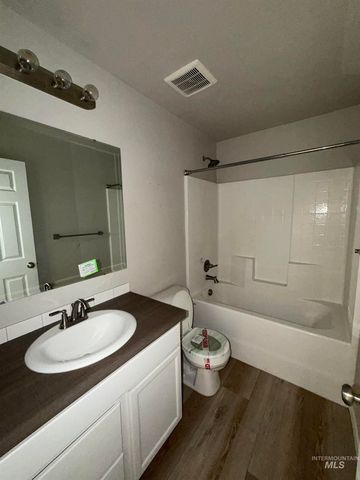 15363 Stovall Ave, Caldwell, ID 83607