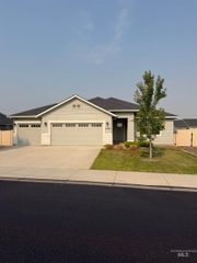 15363 Stovall Ave, Caldwell, ID 83607