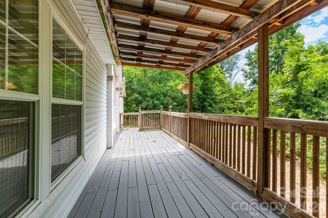 16 Rusty Clay Ridge, Fairview, NC 28730