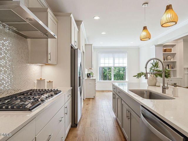 2117 Bee Cave Court, Apex, NC 27539