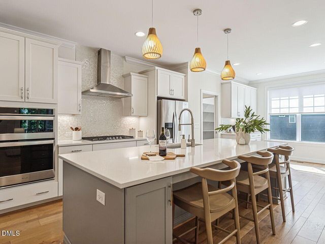 2117 Bee Cave Court, Apex, NC 27539