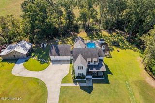 1037 Hogan Road, Holly Springs, MS 38635