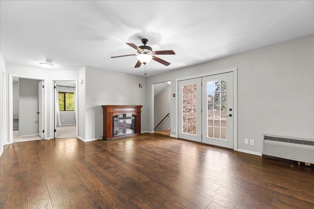 10824 W Donna DRIVE, Milwaukee, WI 53224