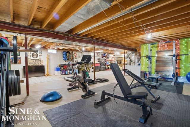 9201 Lambs Road, Wales, MI 48027