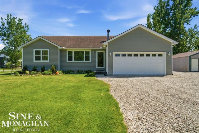 9201 Lambs Road, Wales, MI 48027