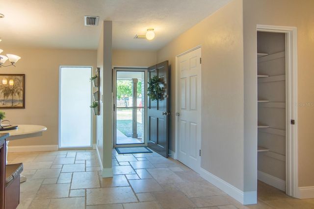 542 59TH WAY S, St Petersburg, FL 33707