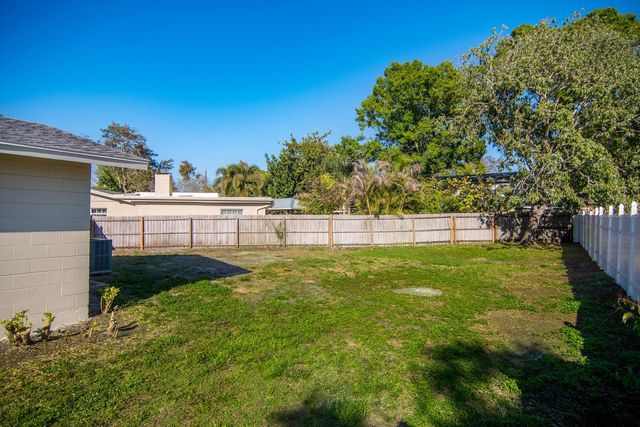 542 59TH WAY S, St Petersburg, FL 33707