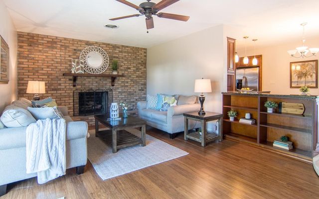 542 59TH WAY S, St Petersburg, FL 33707
