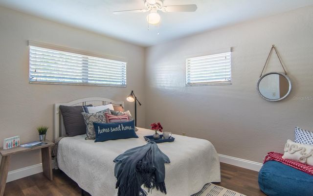 542 59TH WAY S, St Petersburg, FL 33707