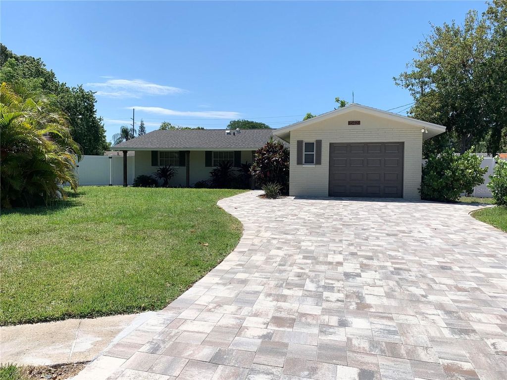 542 59TH WAY S, St Petersburg, FL 33707