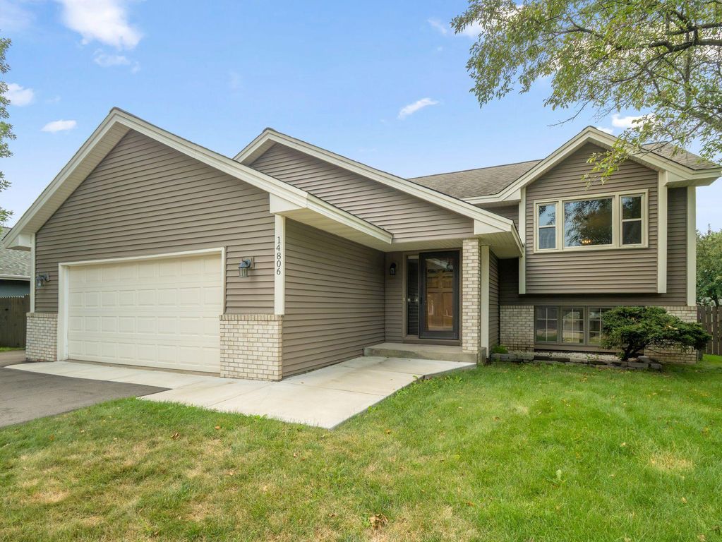 14806 Hallmark Drive, Apple Valley, MN 55124 — exterior