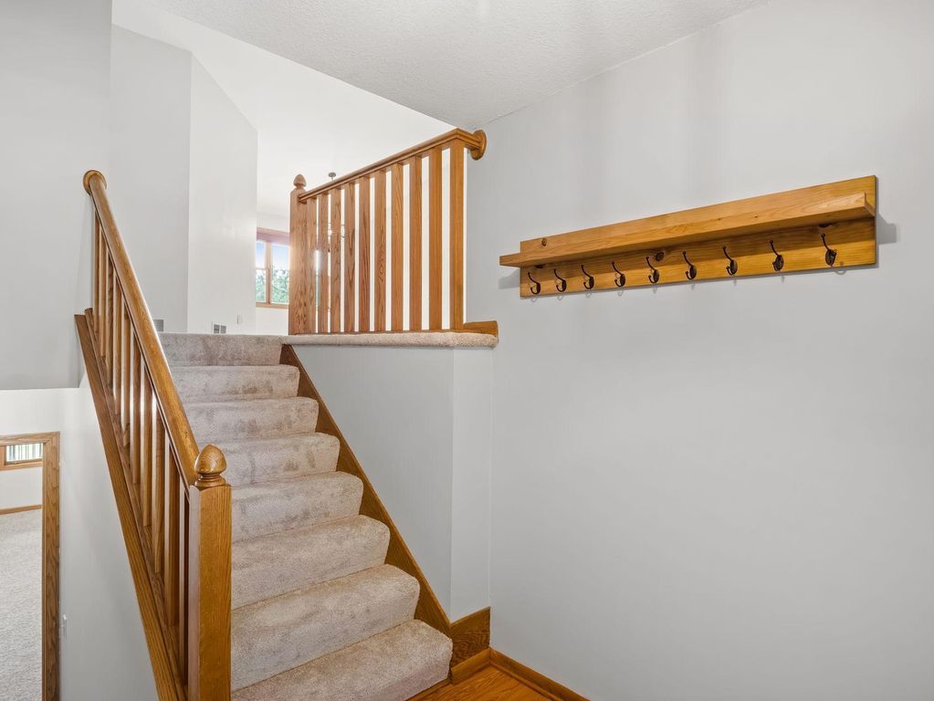 14806 Hallmark Drive, Apple Valley, MN 55124 — photo 3