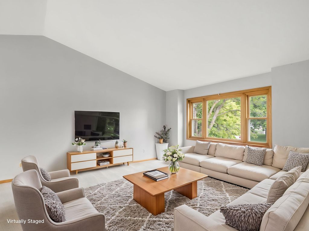 14806 Hallmark Drive, Apple Valley, MN 55124 — photo 5