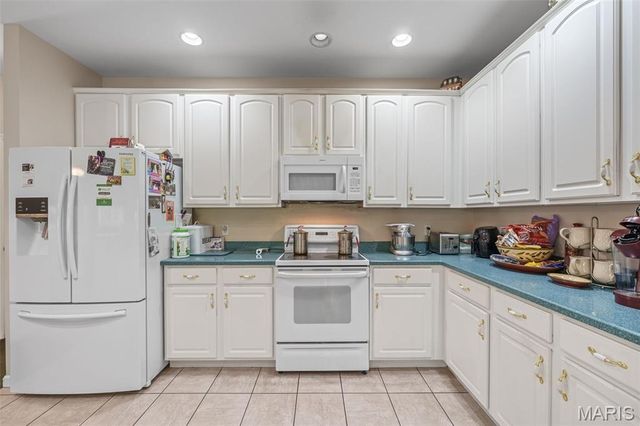 16757 Benton Taylor Drive, Chesterfield, MO 63005
