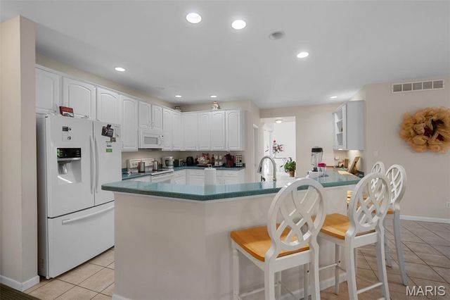 16757 Benton Taylor Drive, Chesterfield, MO 63005