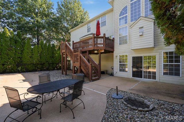 16757 Benton Taylor Drive, Chesterfield, MO 63005