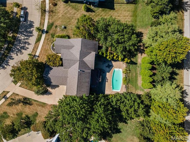 16757 Benton Taylor Drive, Chesterfield, MO 63005