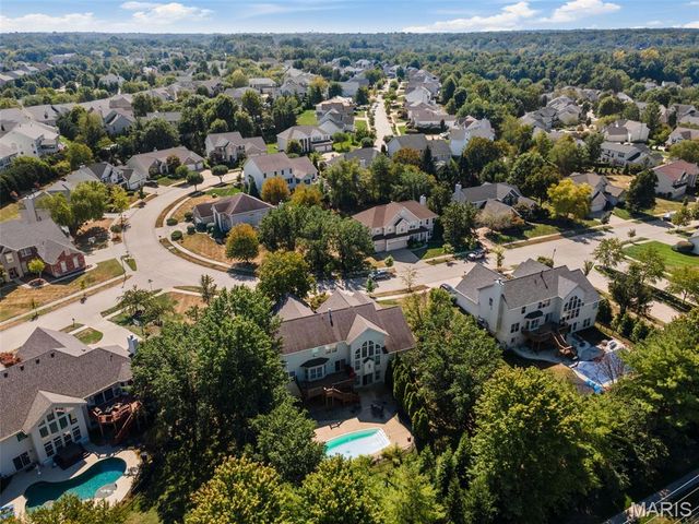 16757 Benton Taylor Drive, Chesterfield, MO 63005