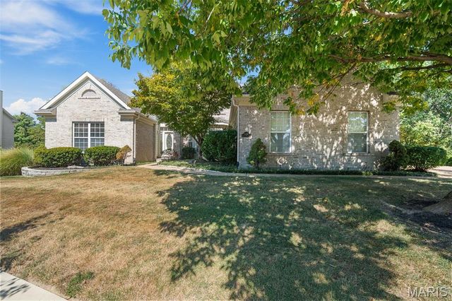 16757 Benton Taylor Drive, Chesterfield, MO 63005