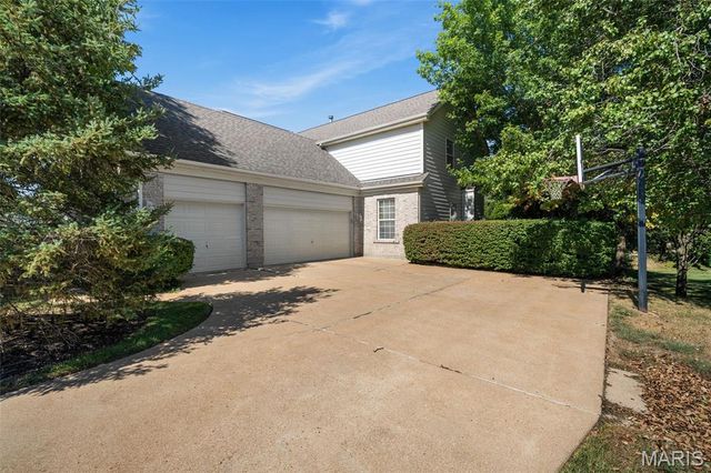 16757 Benton Taylor Drive, Chesterfield, MO 63005