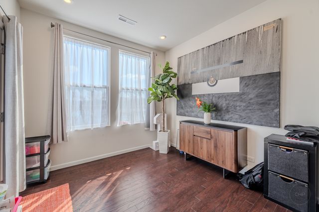 483 Watercress Drive, Aurora, IL 60504