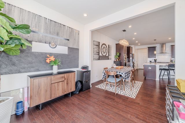 483 Watercress Drive, Aurora, IL 60504