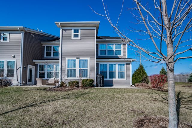 483 Watercress Drive, Aurora, IL 60504