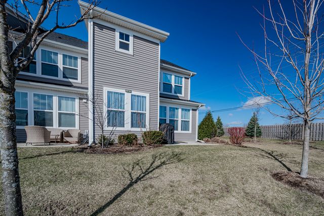 483 Watercress Drive, Aurora, IL 60504