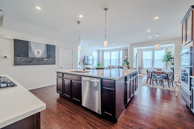 483 Watercress Drive, Aurora, IL 60504