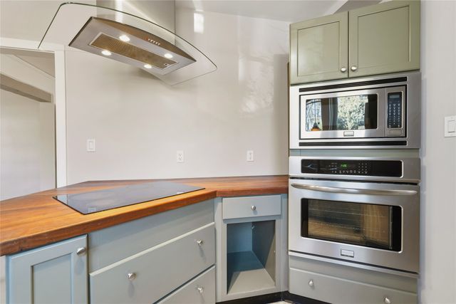 900 Gildersleeve Street, Santa Fe, NM 87505