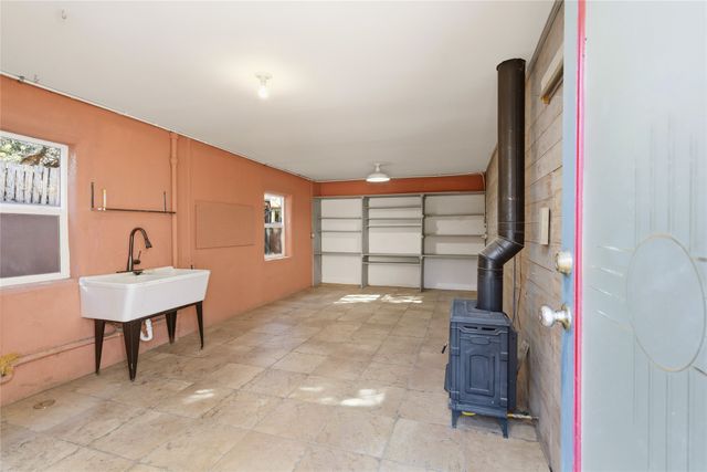 900 Gildersleeve Street, Santa Fe, NM 87505