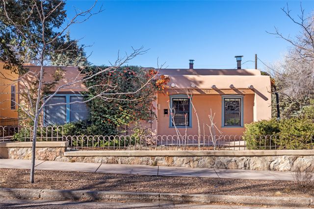 900 Gildersleeve Street, Santa Fe, NM 87505