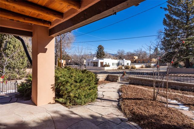 900 Gildersleeve Street, Santa Fe, NM 87505