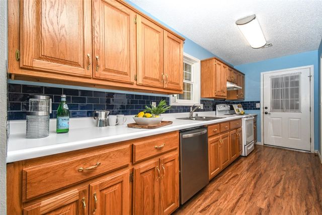 1 Hartlepool Drive, Bella Vista, AR 72715