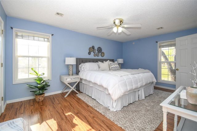 1 Hartlepool Drive, Bella Vista, AR 72715