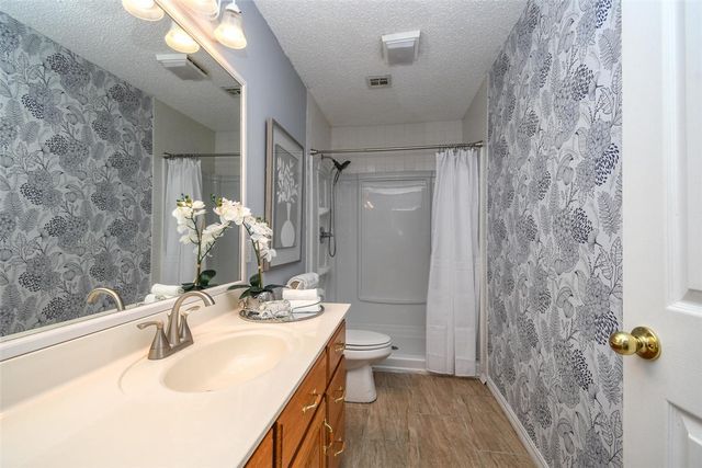 1 Hartlepool Drive, Bella Vista, AR 72715