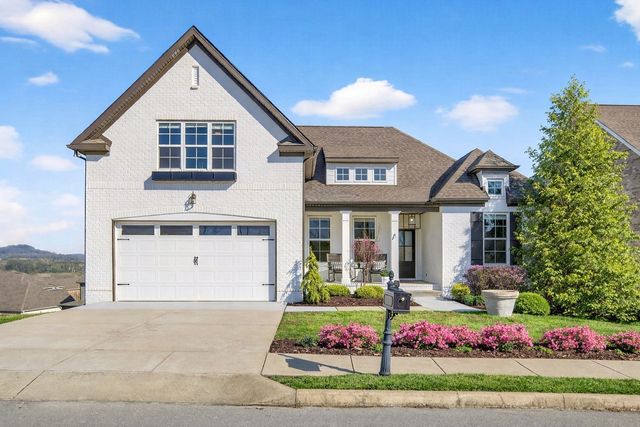 2340 Coppergate Way, Thompsons Station, TN 37179