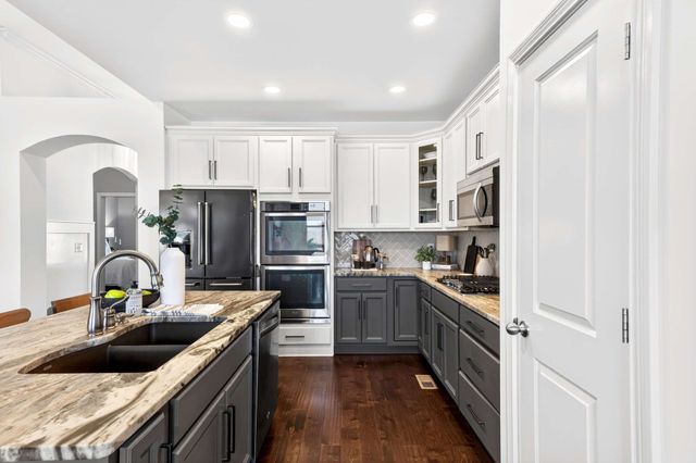 2340 Coppergate Way, Thompsons Station, TN 37179