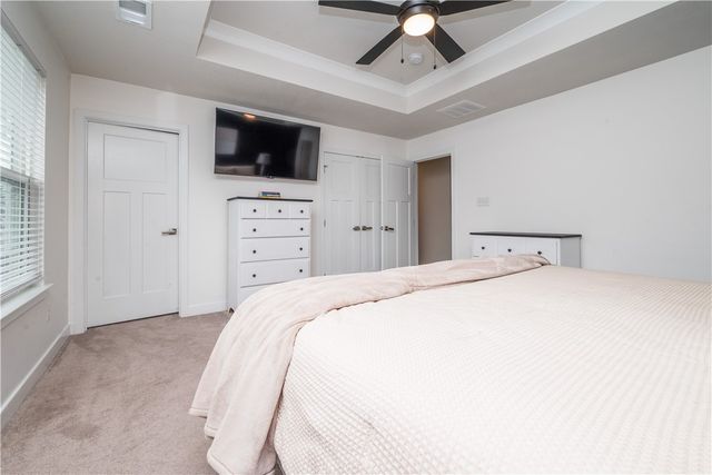 143 Providence Way, Whitehall, PA 15234